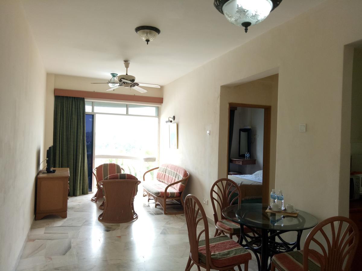 بورت ديكسون Ruiyas Sea View Condominium Portdickson المظهر الخارجي الصورة